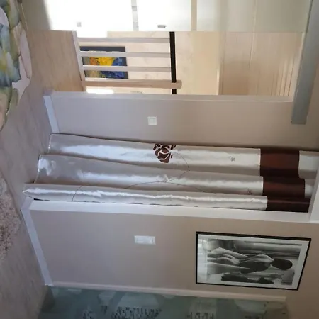 Charming Luxury House With In-ground Swimming Pool 别墅 *