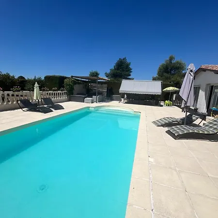 Charming Luxury House With In-ground Swimming Pool *